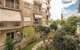 Stylish Luxury Apartment At Ampelokipi Metro Station